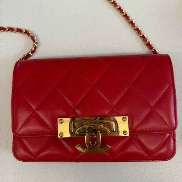 CHANEL golden class wallet on chain red lambskin with gold hardware - Picture 3 of 15